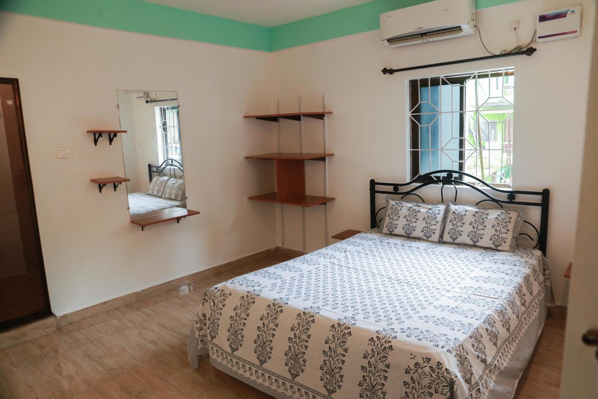 Kumbaya Beachside Hostel & Apartments At Arambol Beach ภายนอก รูปภาพ